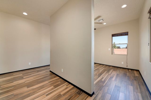 6639 Sujeto Road NW, Albuquerque, NM 87120
