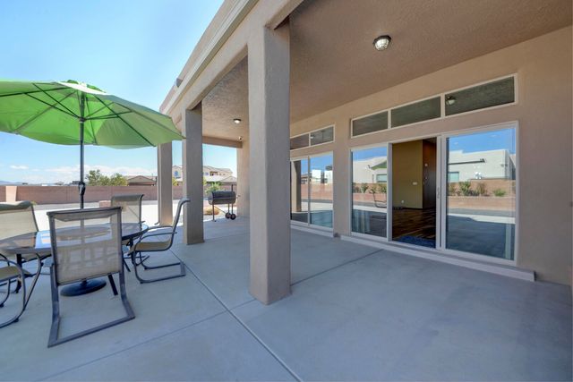 6639 Sujeto Road NW, Albuquerque, NM 87120