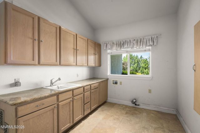 1450 Primio Way, Sparks, NV 89434