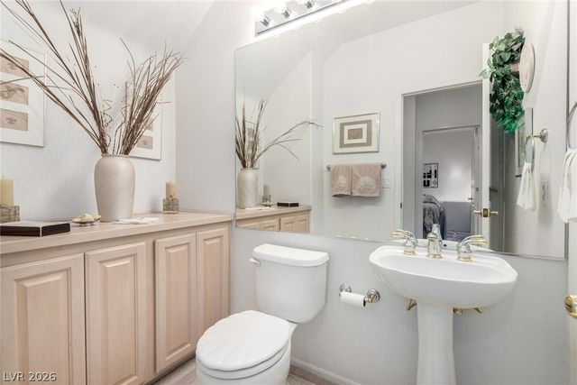 1708 Desert Fort Street, Las Vegas, NV 89128