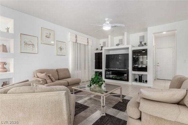 1708 Desert Fort Street, Las Vegas, NV 89128