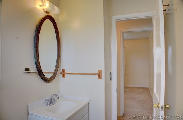 7122 E Easton Place, Tulsa, OK 74115