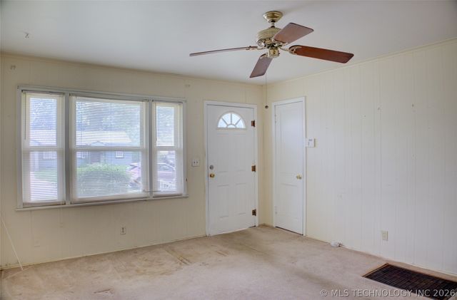 7122 E Easton Place, Tulsa, OK 74115