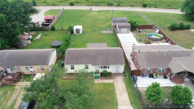 7122 E Easton Place, Tulsa, OK 74115