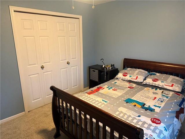 521 Hillbrook Drive, Lansing, KS 66043