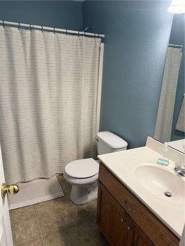 521 Hillbrook Drive, Lansing, KS 66043