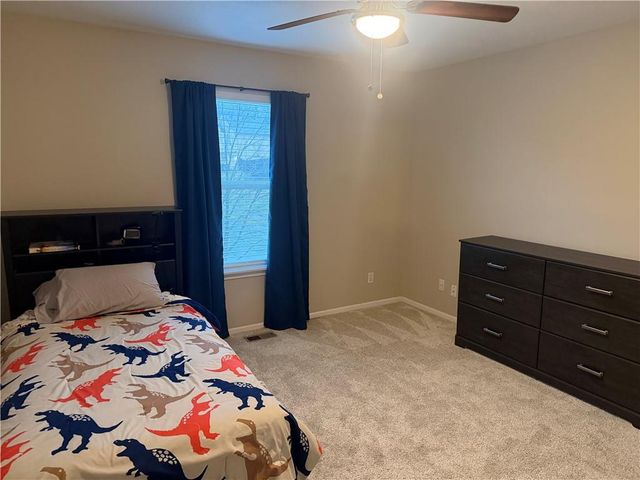 521 Hillbrook Drive, Lansing, KS 66043