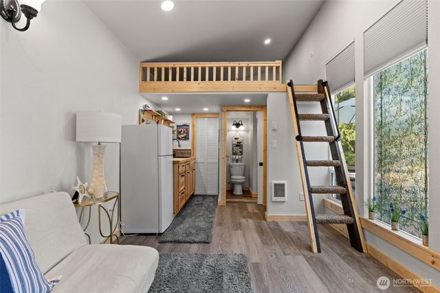 101 SE Mallard Beach Lane, Shelton, WA 98584