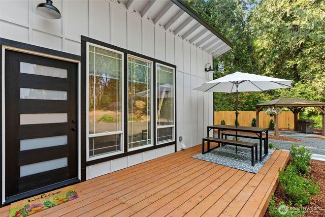 101 SE Mallard Beach Lane, Shelton, WA 98584