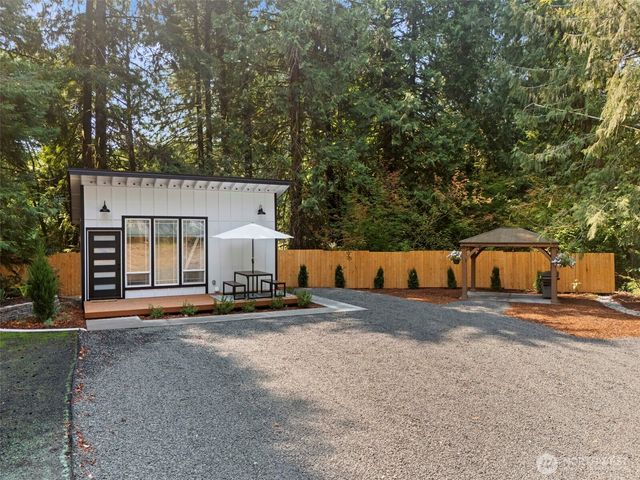 101 SE Mallard Beach Lane, Shelton, WA 98584