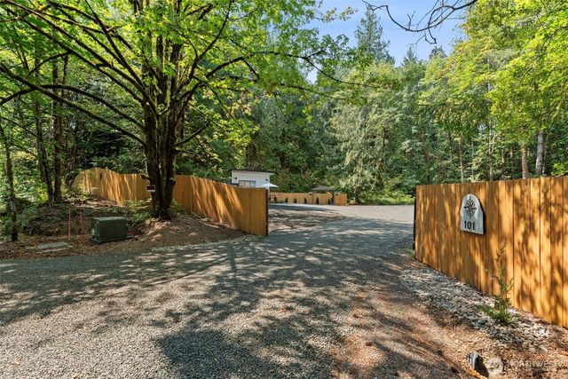 101 SE Mallard Beach Lane, Shelton, WA 98584