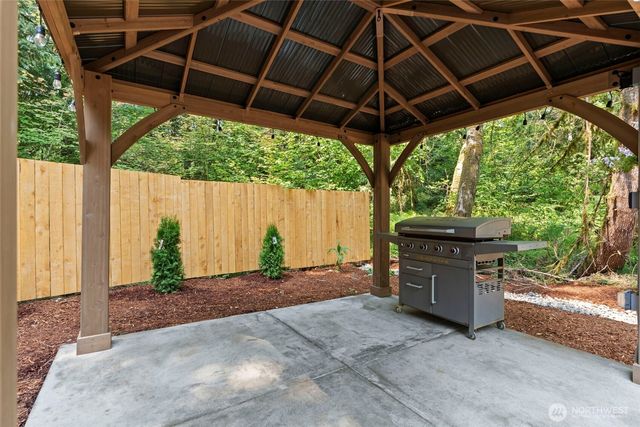 101 SE Mallard Beach Lane, Shelton, WA 98584