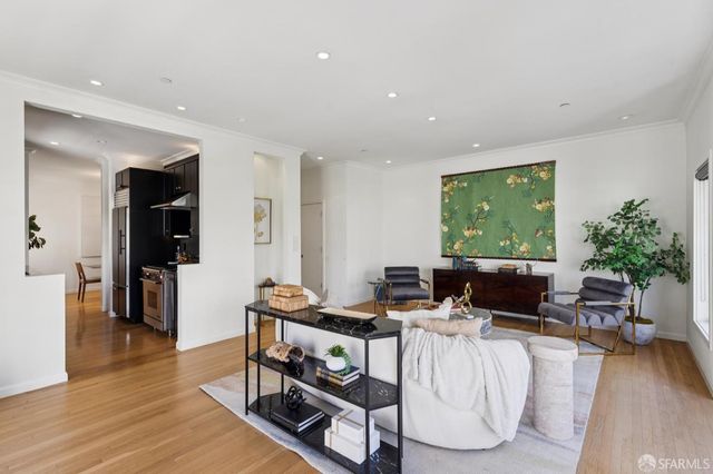 2139 Green Street B, San Francisco, CA 94123