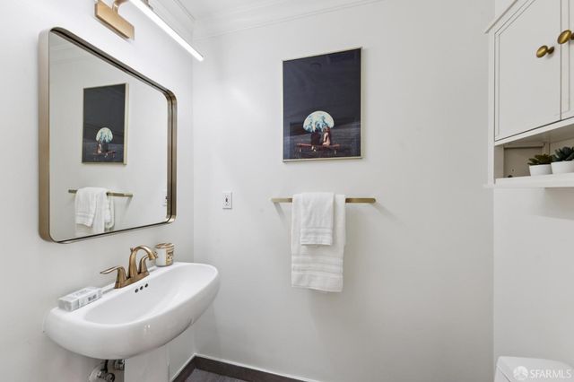 2139 Green Street B, San Francisco, CA 94123