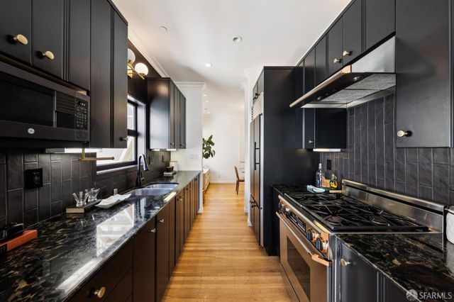 2139 Green Street B, San Francisco, CA 94123