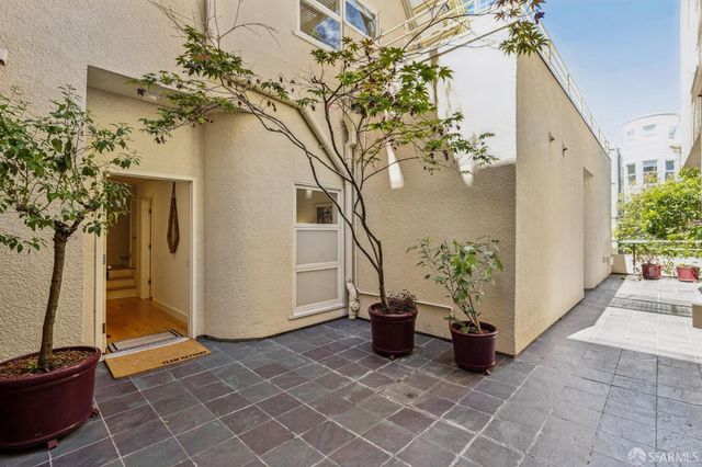 2139 Green Street B, San Francisco, CA 94123