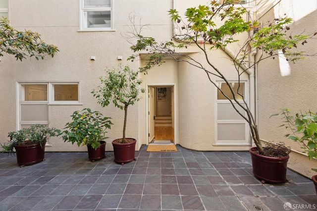 2139 Green Street B, San Francisco, CA 94123