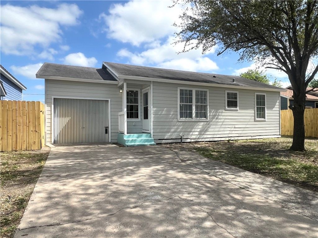 4218 Cottage St, Corpus Christi, TX 78415