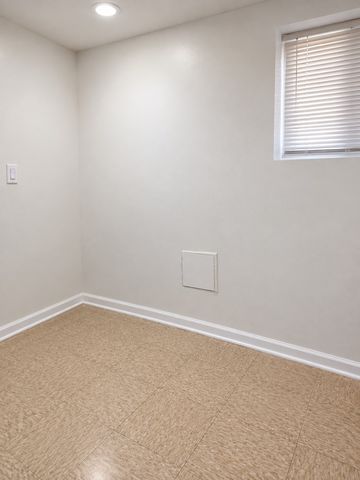 5349 W Fletcher Street, Chicago, IL 60641