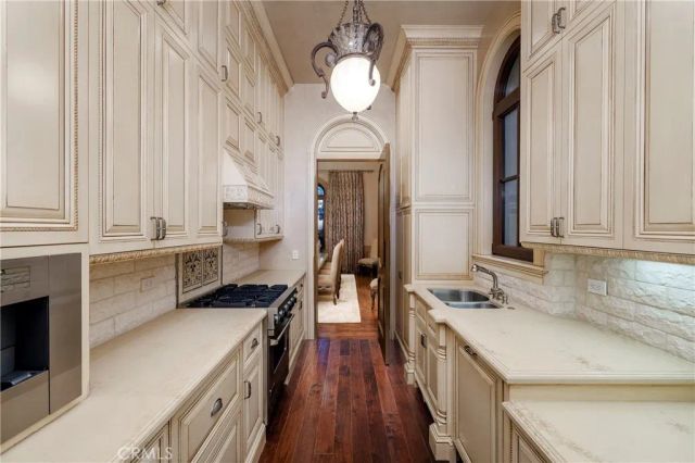 12 Skyridge, Newport Coast, CA 92657