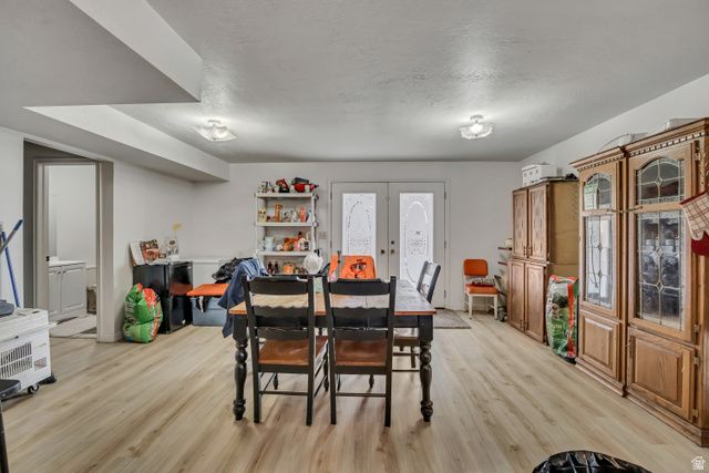 9660 S STORNOWAY CIR, South Jordan, UT 84009