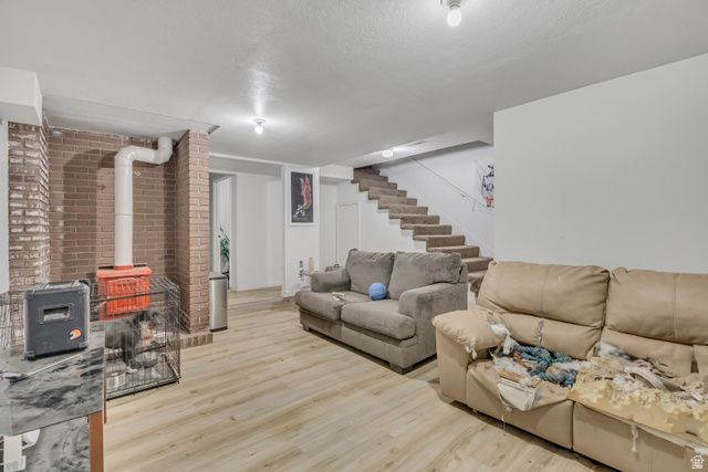 9660 S STORNOWAY CIR, South Jordan, UT 84009