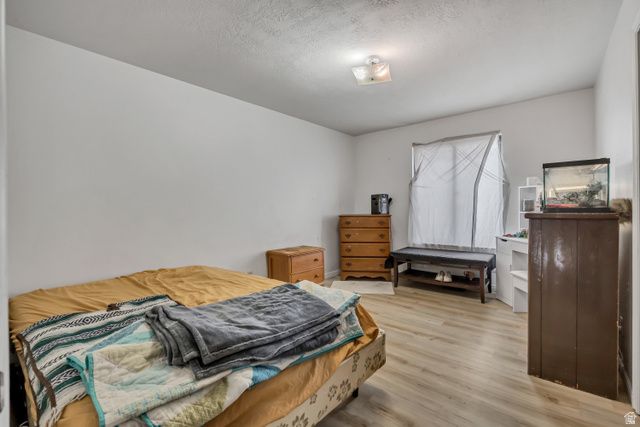 9660 S STORNOWAY CIR, South Jordan, UT 84009