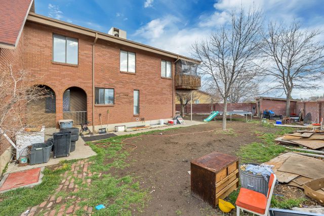 9660 S STORNOWAY CIR, South Jordan, UT 84009