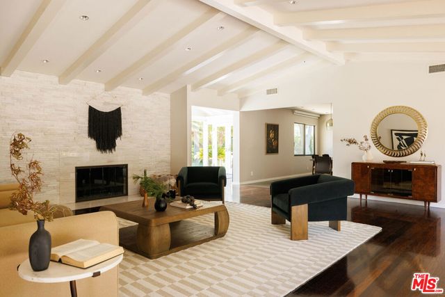 880 Canterbury Road, San Marino, CA 91108
