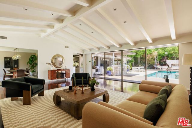 880 Canterbury Road, San Marino, CA 91108