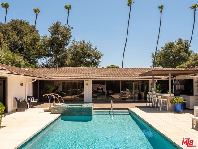 880 Canterbury Road, San Marino, CA 91108
