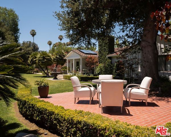 880 Canterbury Road, San Marino, CA 91108