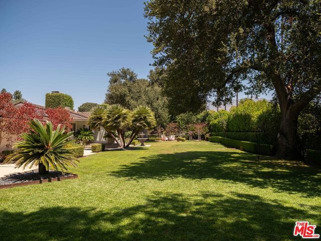 880 Canterbury Road, San Marino, CA 91108