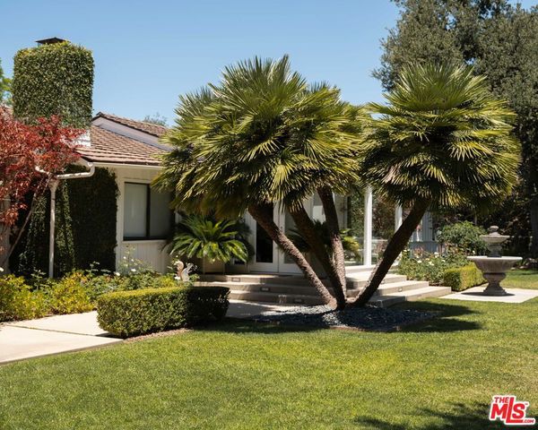 880 Canterbury Road, San Marino, CA 91108