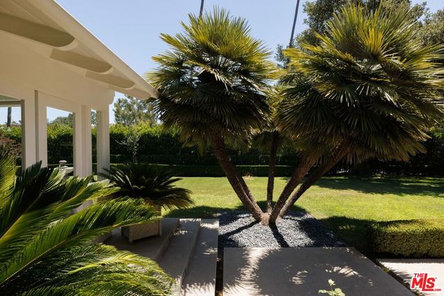 880 Canterbury Road, San Marino, CA 91108