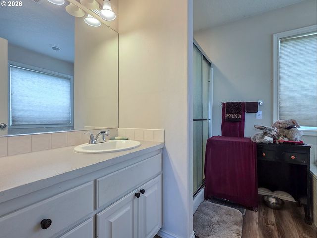 22297 Ne FAILING St, Fairview, OR 97024