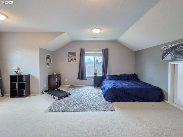 22297 Ne FAILING St, Fairview, OR 97024