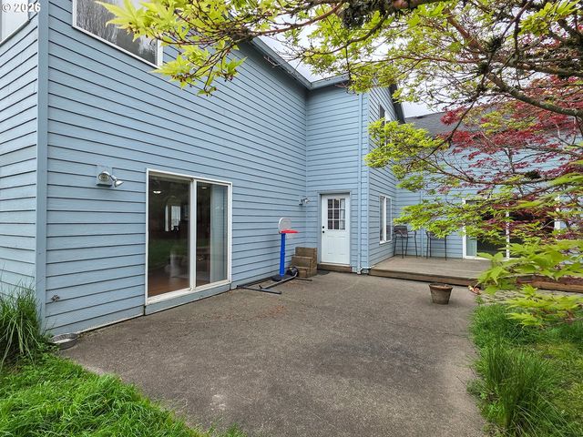 22297 Ne FAILING St, Fairview, OR 97024