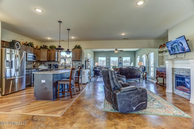 179 Palomino, Holly Springs, MS 38635