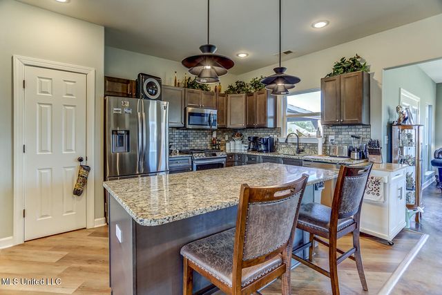 179 Palomino, Holly Springs, MS 38635