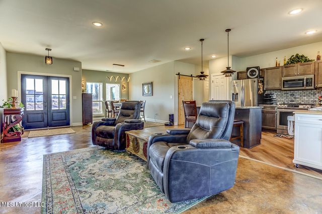 179 Palomino, Holly Springs, MS 38635