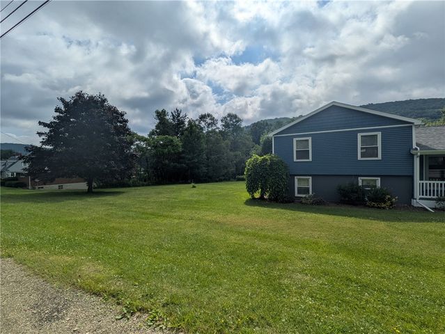 1525 South Avenue, Lewis Run, PA 16738