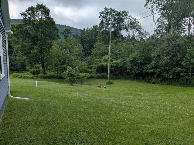 1525 South Avenue, Lewis Run, PA 16738