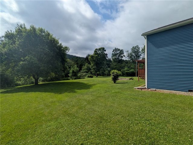1525 South Avenue, Lewis Run, PA 16738