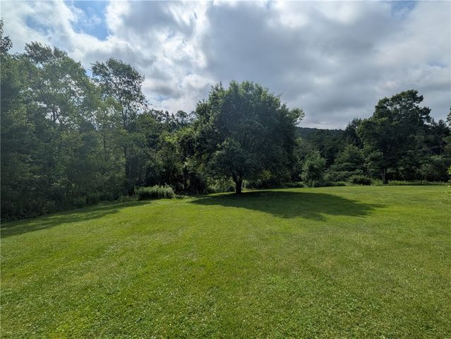 1525 South Avenue, Lewis Run, PA 16738