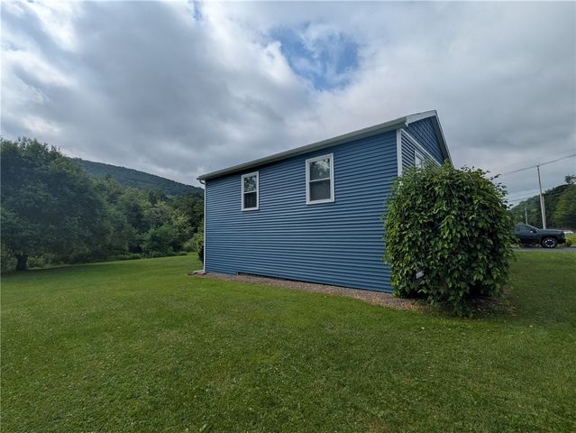 1525 South Avenue, Lewis Run, PA 16738