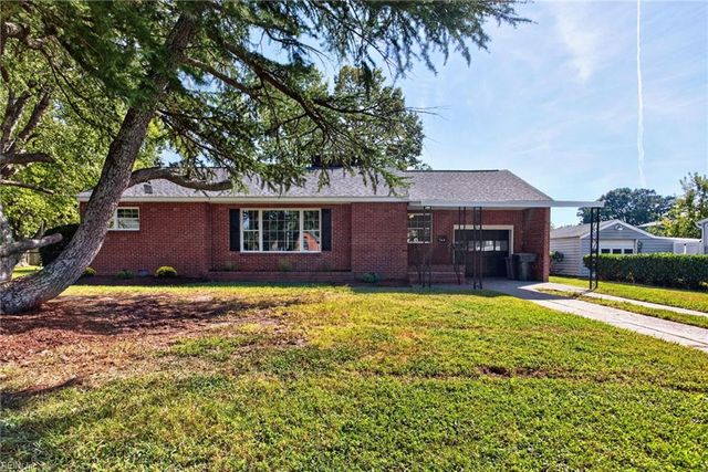 146 Cambridge PL, Hampton, VA 23669