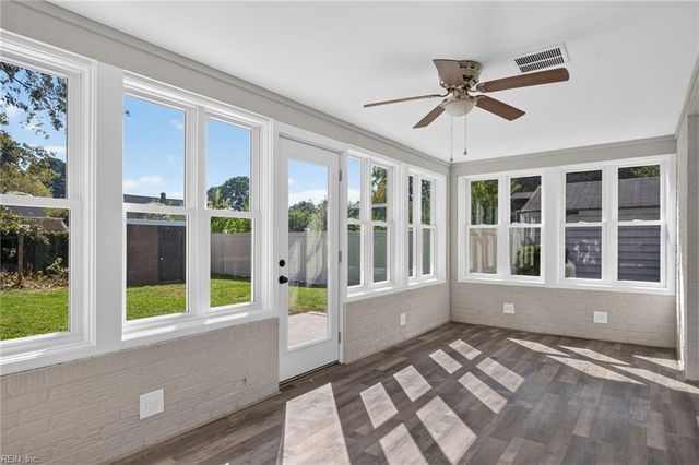 146 Cambridge PL, Hampton, VA 23669
