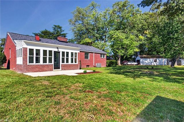 146 Cambridge PL, Hampton, VA 23669