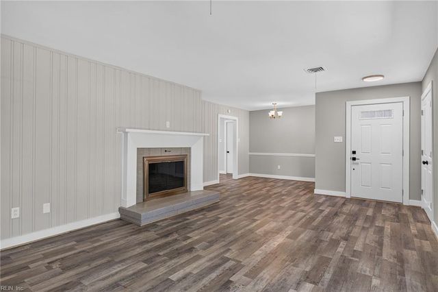 146 Cambridge PL, Hampton, VA 23669